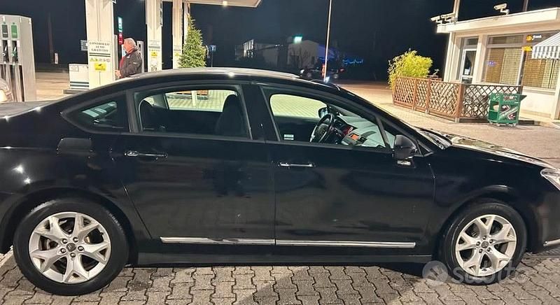 Usata Citroën C5 108 CV (79 kW) 2009 Nero Berlina