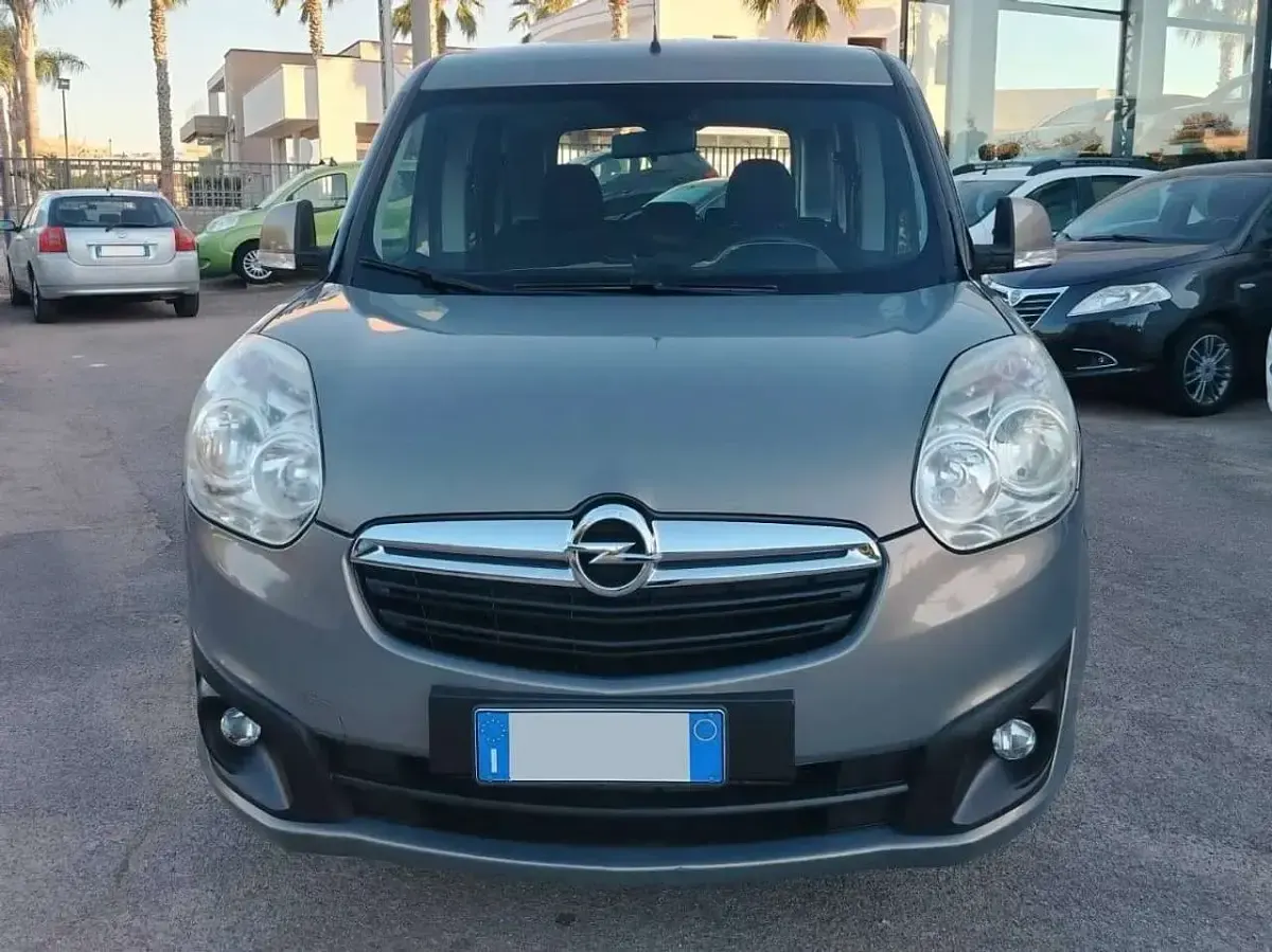 Usata Fiat Doblò Dynamic 120 CV (88 kW) 2012 Grigio Monovolume