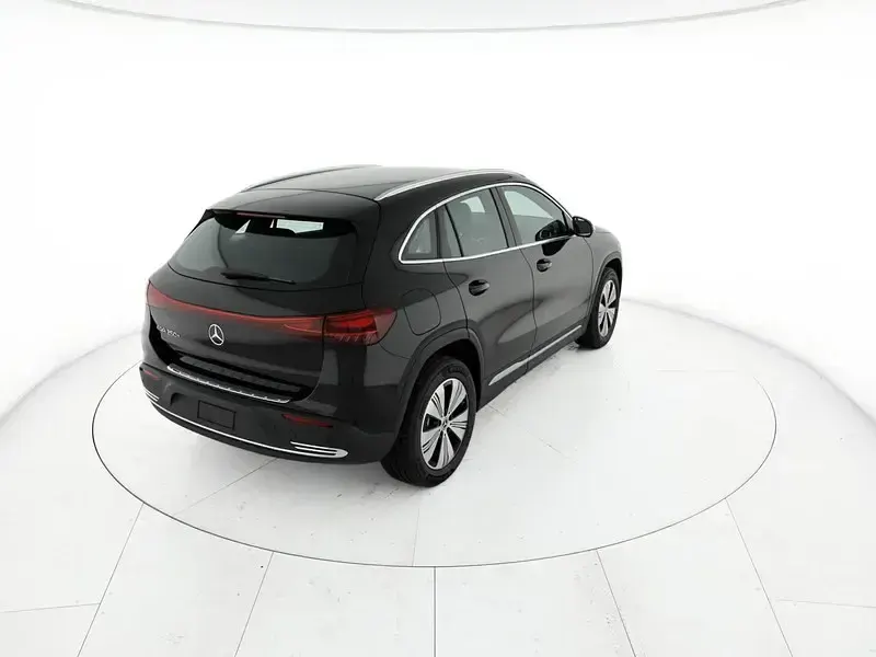 Nuova Mercedes EQA250+ Advanced 139 kW (190 CV) 2026 Nero SUV