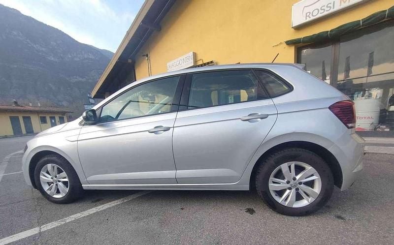 Usata VW Polo Comfortline 80 CV (58 kW) 2020 Argento Utilitaria
