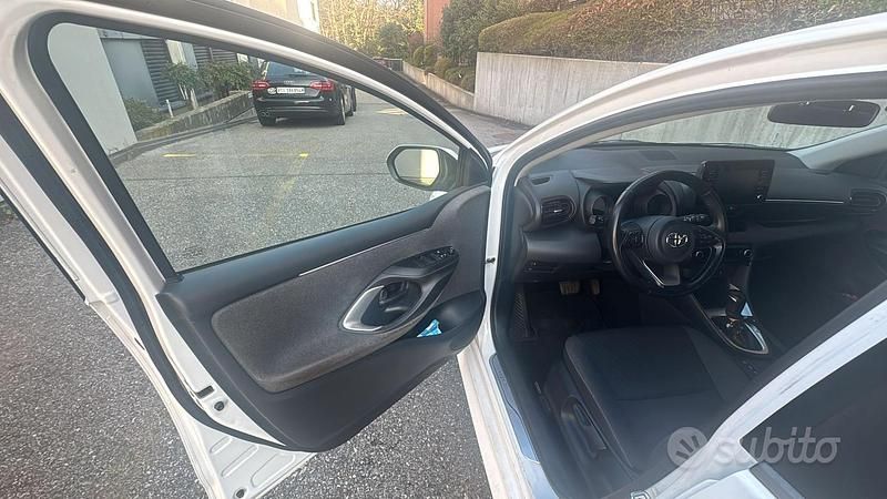 Usata Toyota Yaris Trend 2021 Bianco Utilitaria