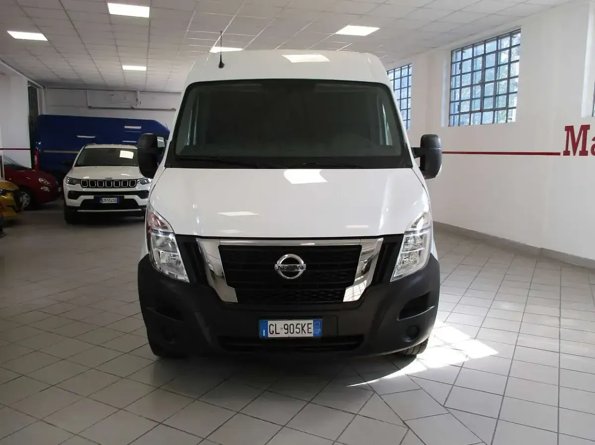 Usata Renault Master 135 CV (99 kW) 2023 Bianco Monovolume