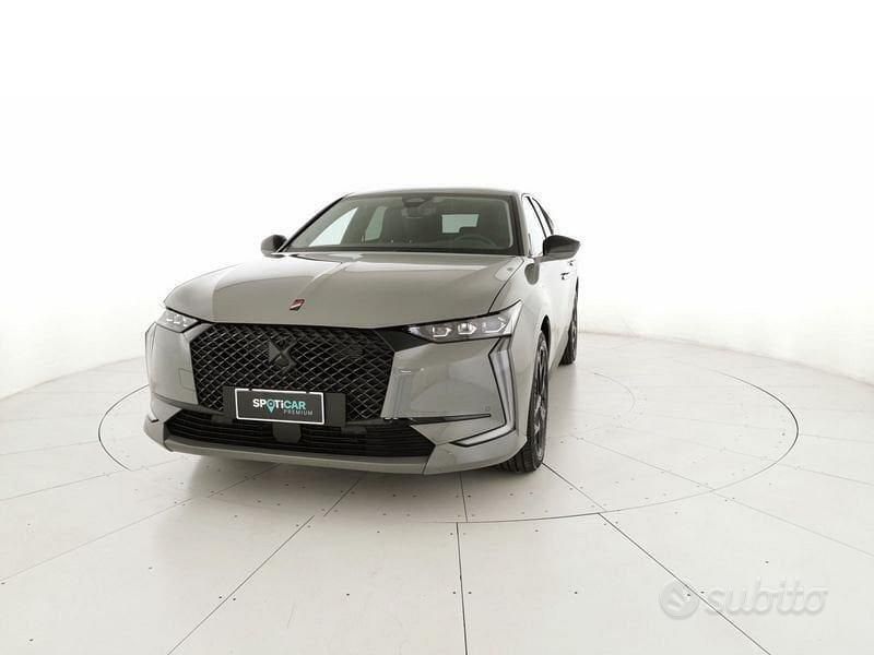 Nuova 2024 DS Automobiles DS4 Performance Line Plus Tre volumi | 34.900 € (Buon prezzo) - Immagine 1/4
