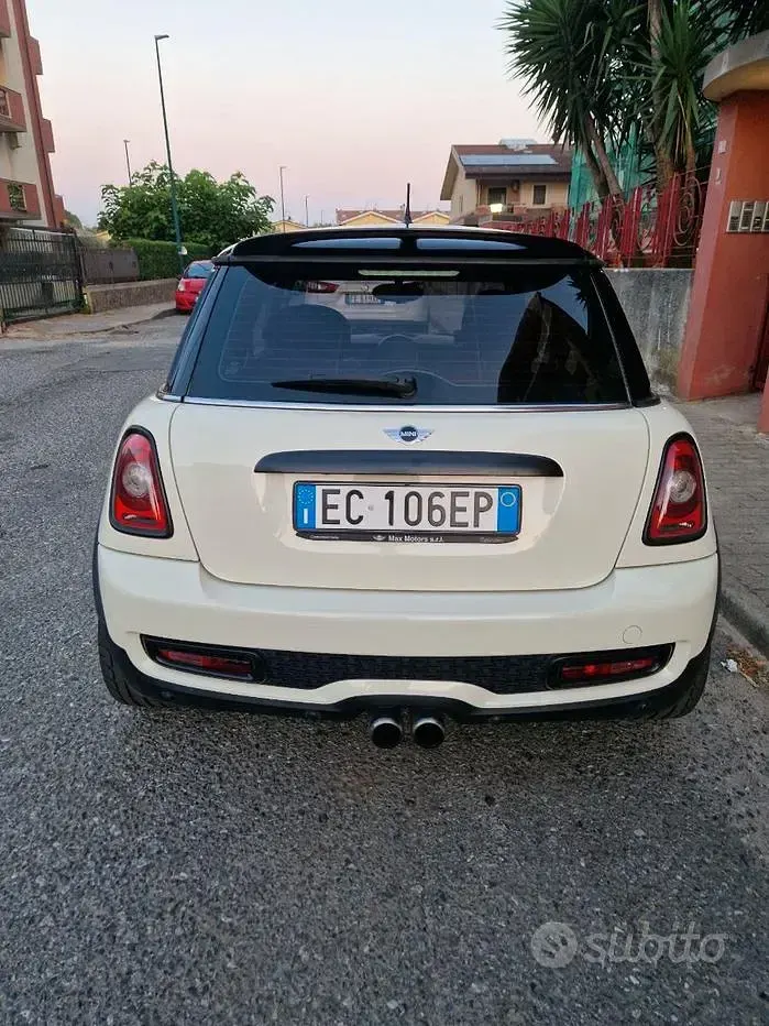 Usata Mini Cooper 90 CV (66 kW) 2010 Utilitaria