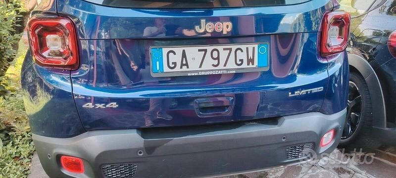 Usata Jeep Renegade Limited 141 CV (103 kW) 2020 Blu/azzurro(met.) SUV