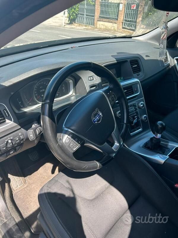 Usata 2015 Volvo V60 Station wagon | 3500 € - Immagine 1/4