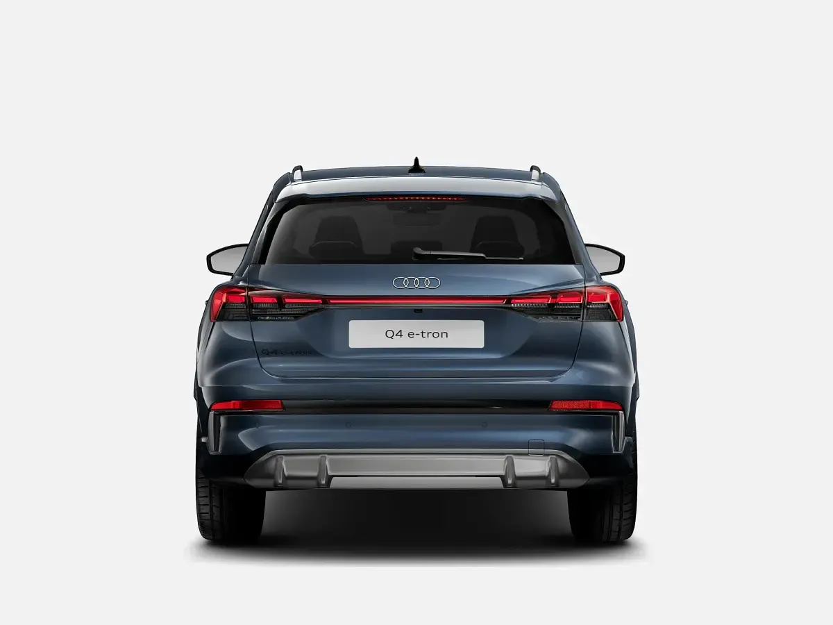 Nuova Audi Q4 e-tron S-Line 88 kW (121 CV) 2027 Blu plasma metallizzato SUV