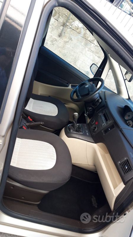 Usata Lancia Musa 90 CV (66 kW) 2006 Monovolume