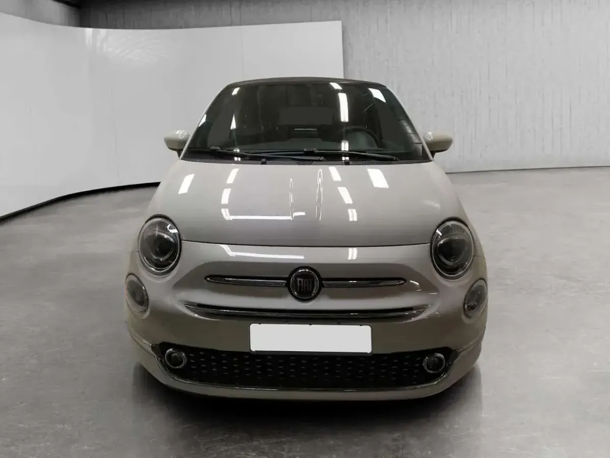 Begagnad Fiat 500C Dolcevita 70 HK (51 kW) 2024 Vit Cab