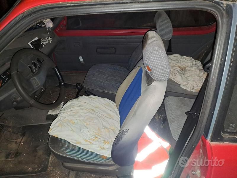 Usata Peugeot 205 1989 Rosso Utilitaria