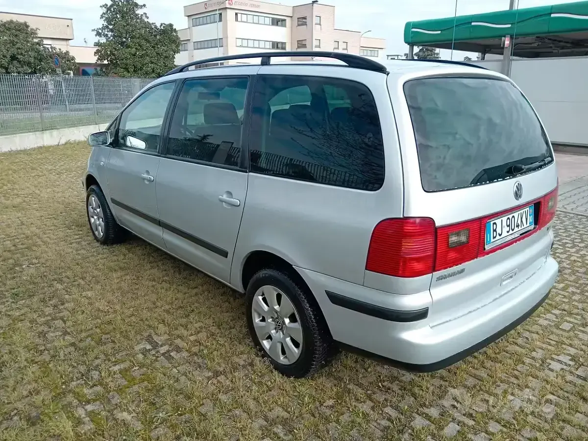 Usata VW Sharan 116 CV (85 kW) 2000 Grigio Monovolume