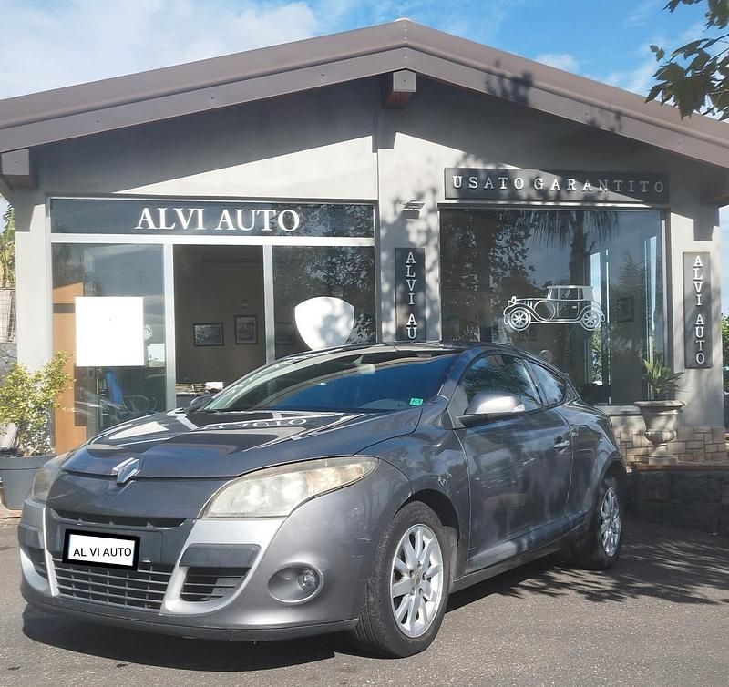 Usata Renault Mégane Coupé 110 CV (80 kW) 2009 Grigio Coupé