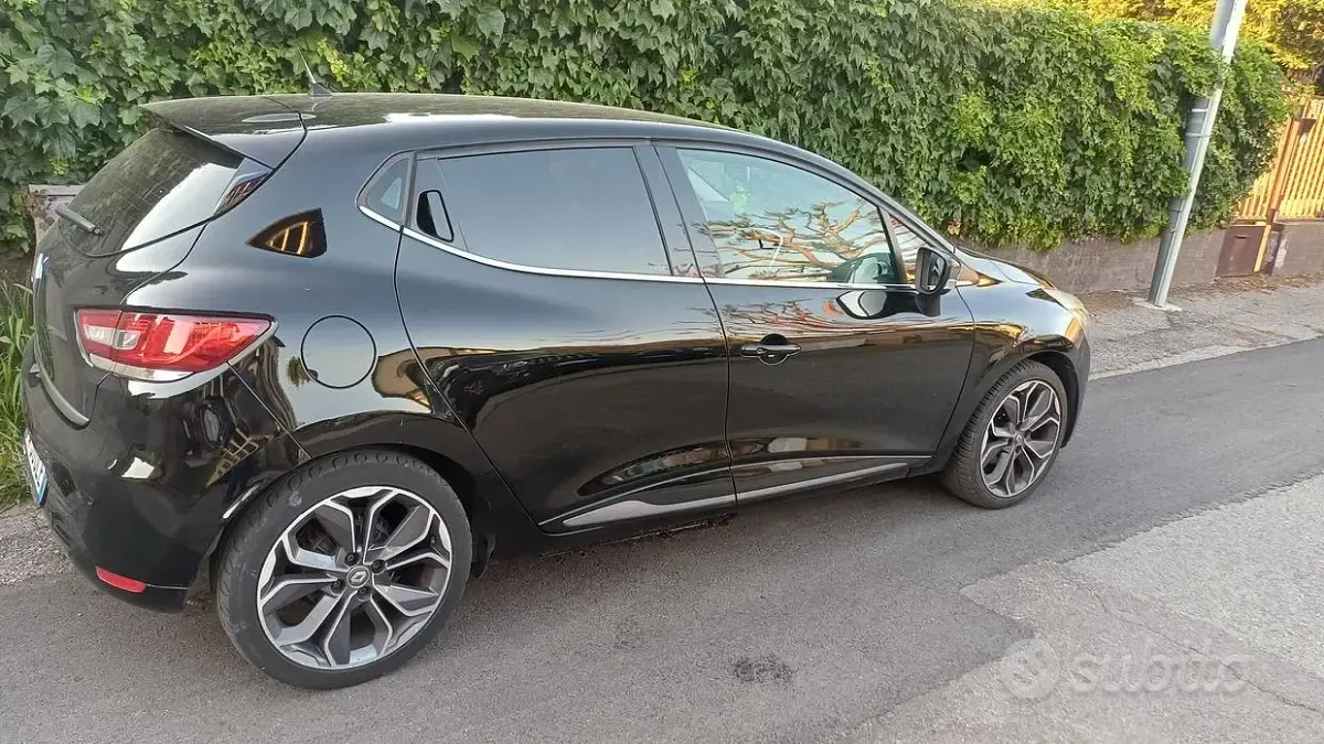 Usata Renault Clio IV 90 CV (66 kW) 2015 Nero Berlina