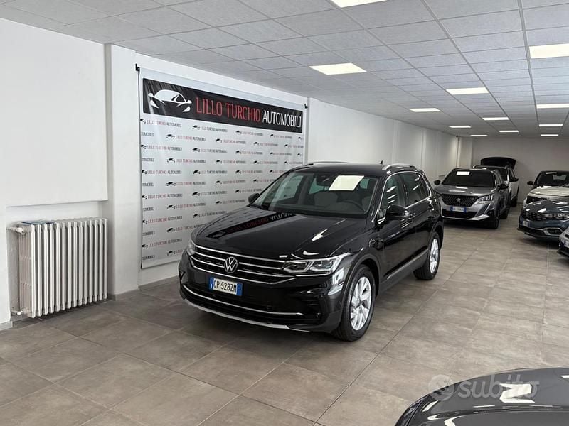 Nero Usata 2023 VW Tiguan Elegance SUV | 29.300 € (Ottimo prezzo) - Immagine 1/3