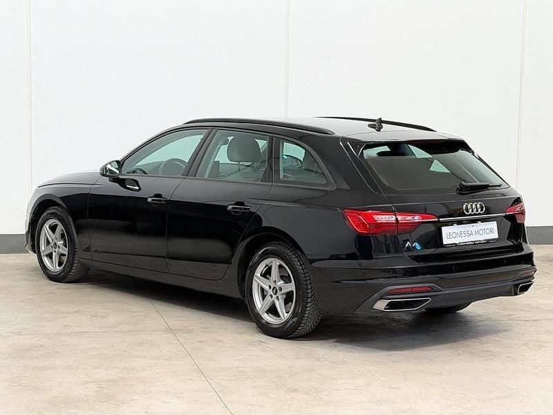 Usata Audi A4 Business 150 CV (110 kW) 2022 Nero Station wagon