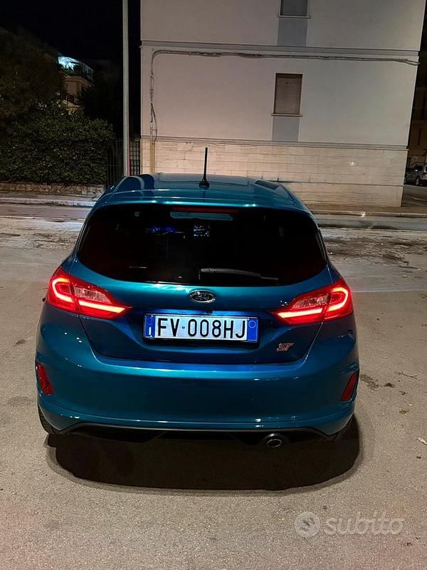 Usata Ford Fiesta ST-Line 86 CV (63 kW) 2019 Verde Berlina