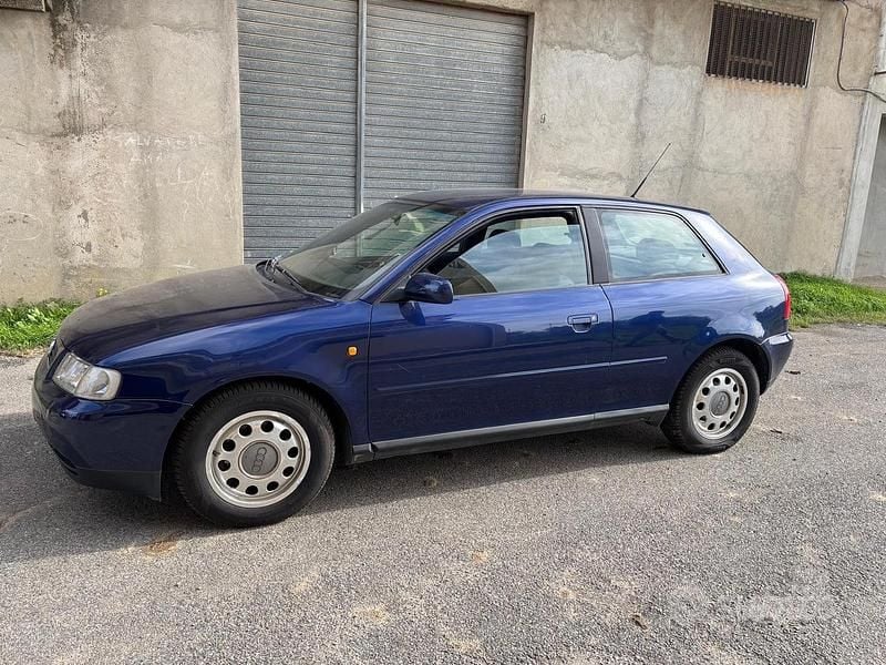 Usata Audi A3 1999 Blu Utilitaria