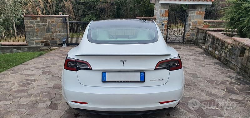 Usata Tesla Model 3 Performance 461 kW (627 CV) 2023 Bianco Berlina