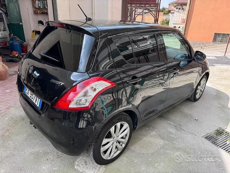 Usata Suzuki Swift Cool 94 CV (69 kW) 2014 Nero Utilitaria