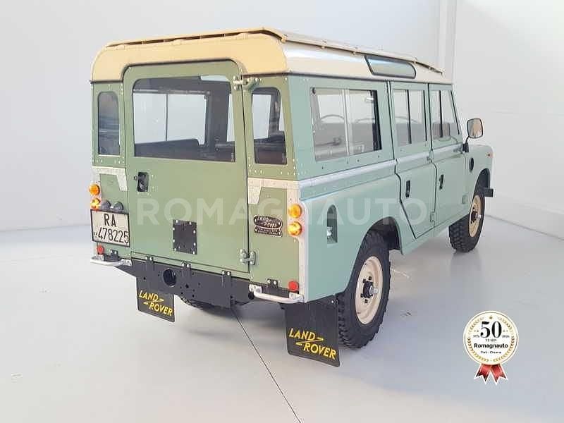Usata Land Rover Defender 68 CV (50 kW) 1980 Verde Station wagon