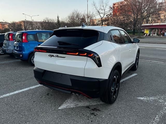 Nuova Alfa Romeo Junior Edizione Speciale 145 CV (106 kW) 2025 Bianco SUV