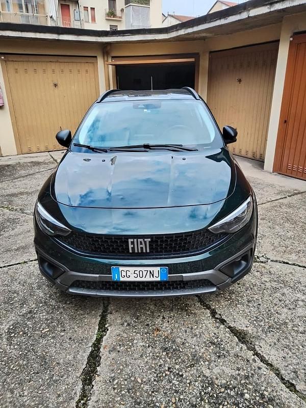 Usata Fiat Tipo 130 CV (95 kW) 2021 Verde Berlina