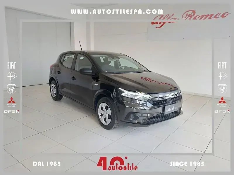 Usata Dacia Sandero Essentiel 67 CV (49 kW) 2024 Utilitaria