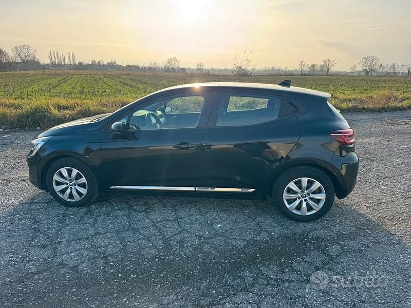 Usata Renault Clio V Intens 101 CV (74 kW) 2020 Berlina
