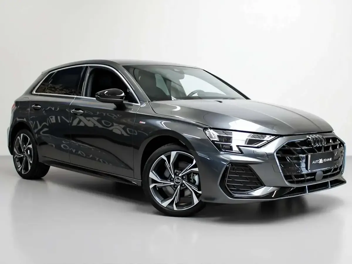 Usata Audi A3 Sportback e-tron S-Line 150 CV (110 kW) 2025 Grigio daytona Utilitaria