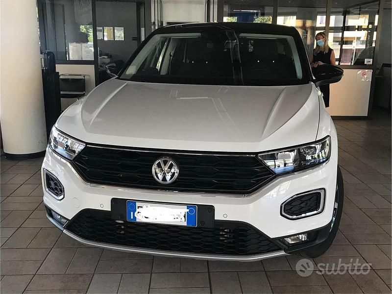 Bianco Usata 2018 VW T-Roc Advance SUV | 18.000 € (Buon prezzo) - Immagine 1/4