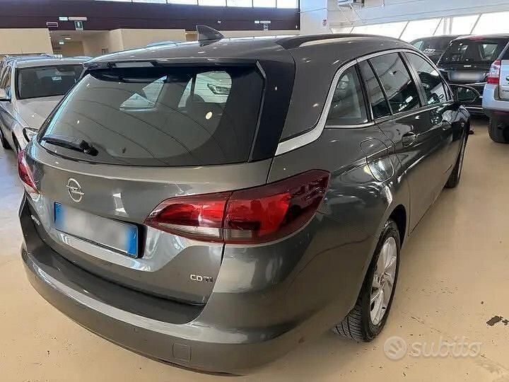 Usata Opel Astra Innovation 110 CV (80 kW) 2018 Other Station wagon