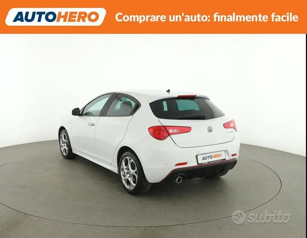 Usata Alfa Romeo Giulietta 120 CV (88 kW) 2018 Bianco Utilitaria