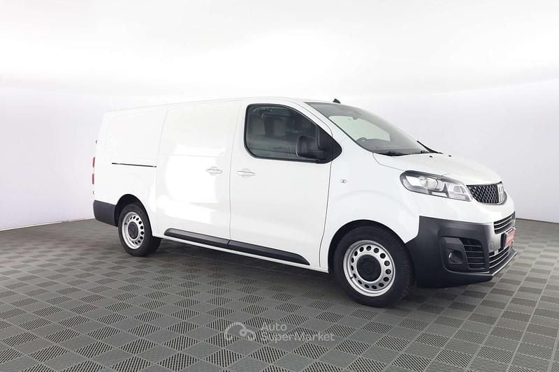 Usata Fiat Scudo Lounge 144 CV (105 kW) 2022 Bianco Furgone