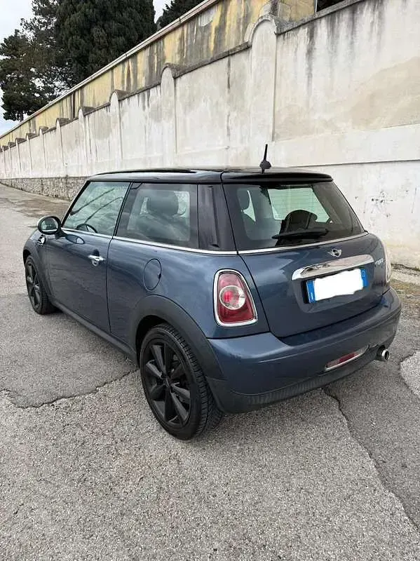 Usata Mini Cooper D 112 CV (82 kW) 2012 Bluazzurro Utilitaria