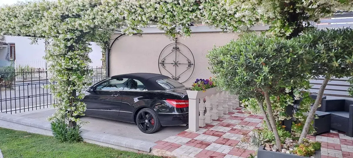 Usata Mercedes E220 170 CV (125 kW) 2012 Cabrio