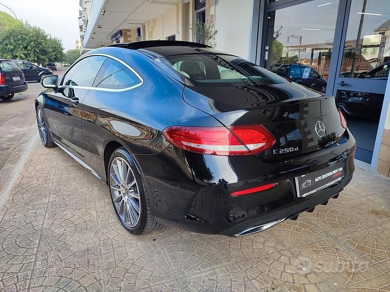 Begagnad Mercedes C250 Premium Plus 204 HK (150 kW) 2018 Svart Sportkupé