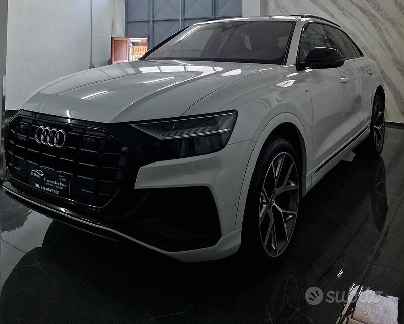 Usata Audi Q8 S-Line 286 CV (210 kW) 2020 Bianco SUV