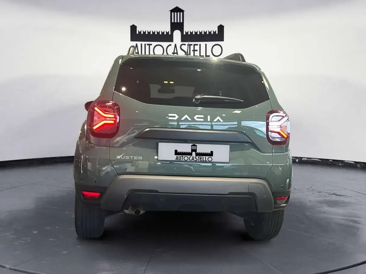 Usata Dacia Duster Journey 101 CV (74 kW) 2023 Liken kaki SUV