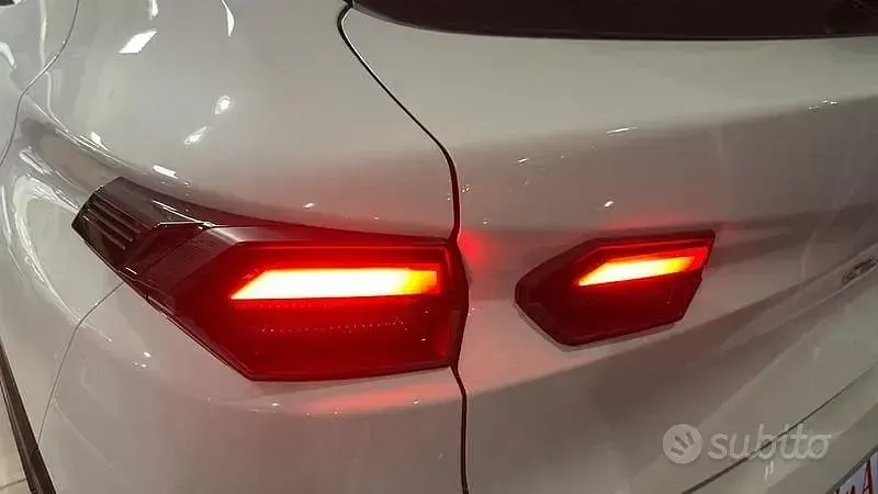 Nuova Renault Clio V Evolution 2026 Bianco Berlina