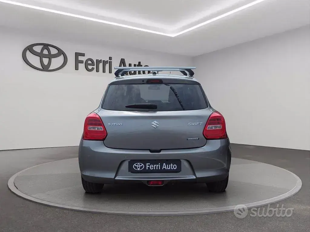 Second-hand Suzuki Swift Cool 83 CP (61 kW) 2021 Gri Hatchback
