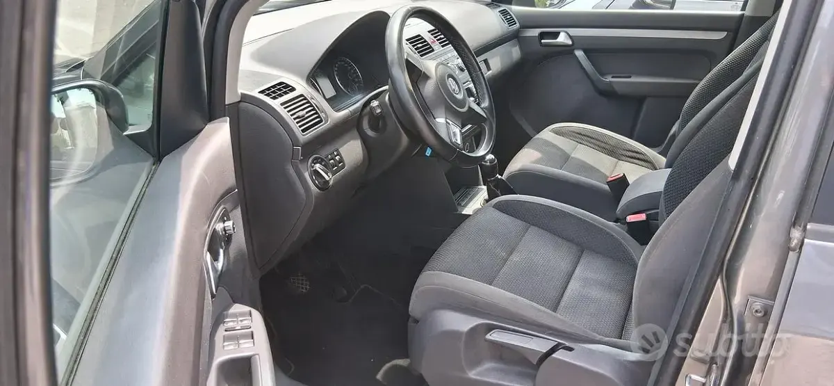 Usata VW Touran 150 CV (110 kW) 2014 Monovolume