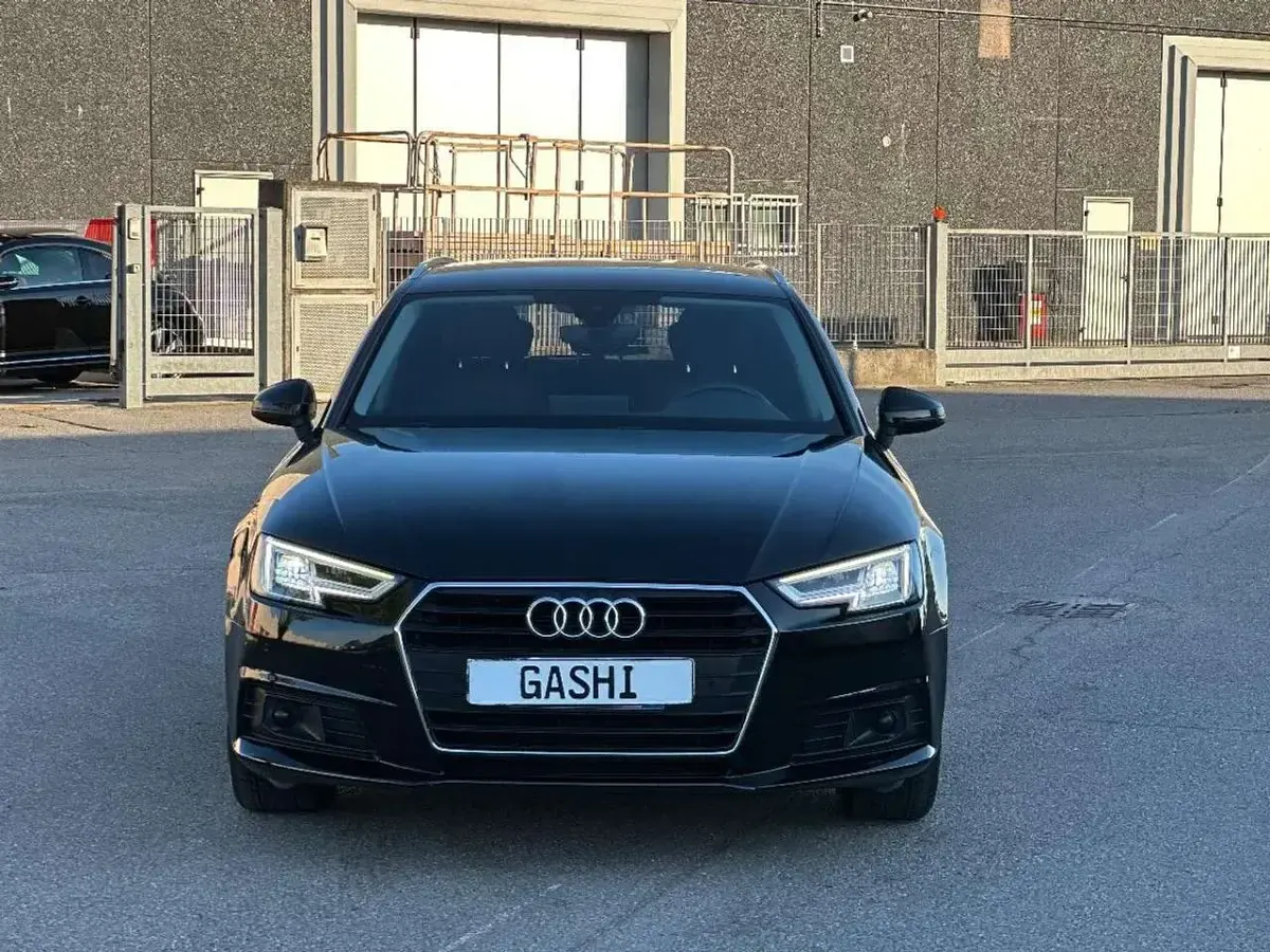 Usata Audi A4 S-Line 150 CV (110 kW) 2019 Nero Station wagon