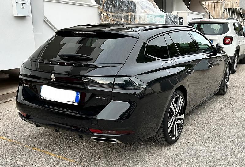 Usata Peugeot 508 GT-line 130 CV (95 kW) 2020 Nero Station wagon