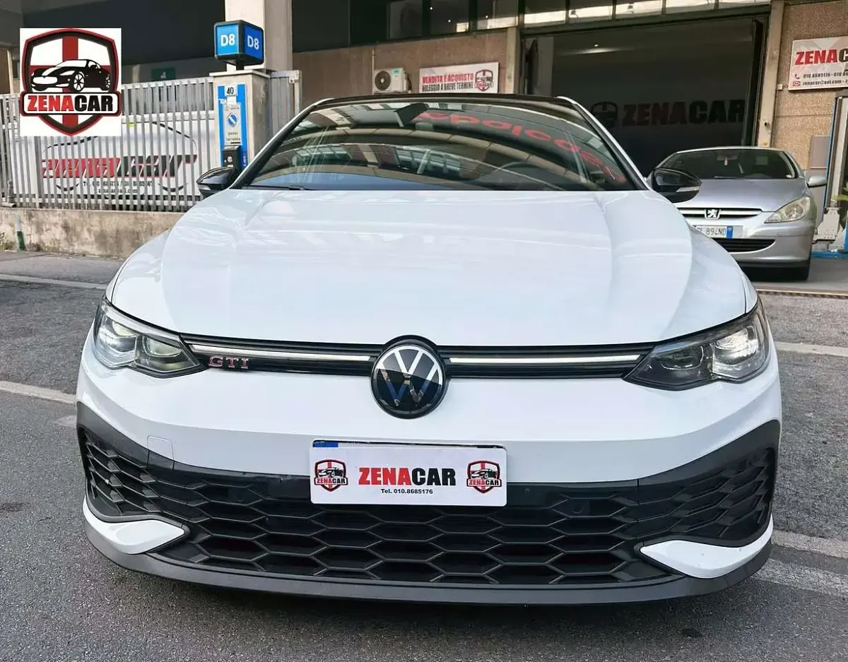 Usata VW Golf VIII GTI Clubsport 320 CV (235 kW) 2022 Bianco Berlina