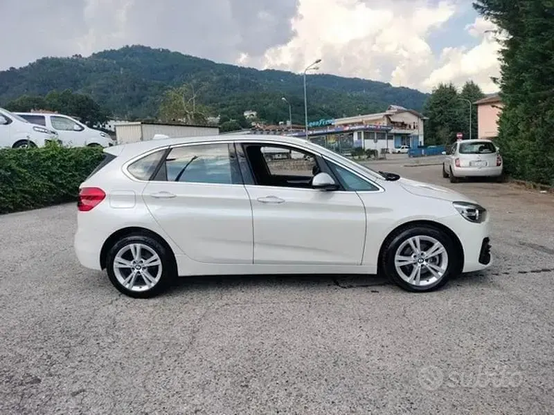 Usata BMW 216 Active Tourer 116 CV (85 kW) 2019 Grigio Monovolume