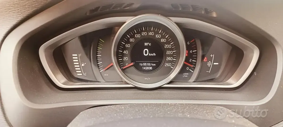 Usata Volvo V40 115 CV (84 kW) 2014 Berlina