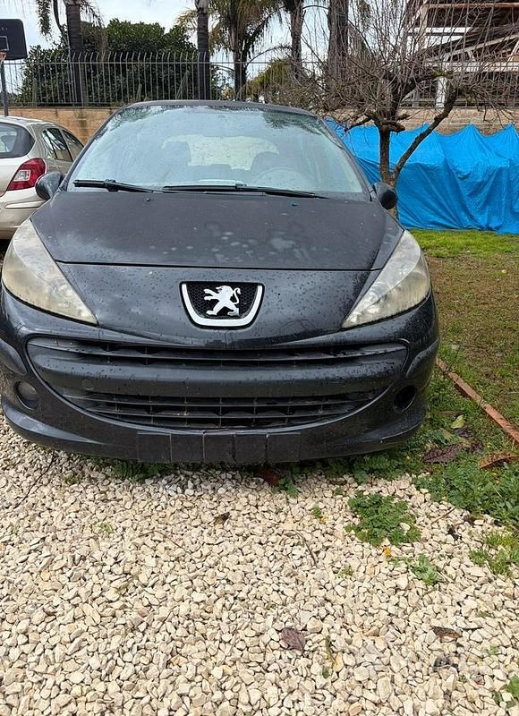 Usata Peugeot 207 75 CV (55 kW) 2007 Nero Utilitaria