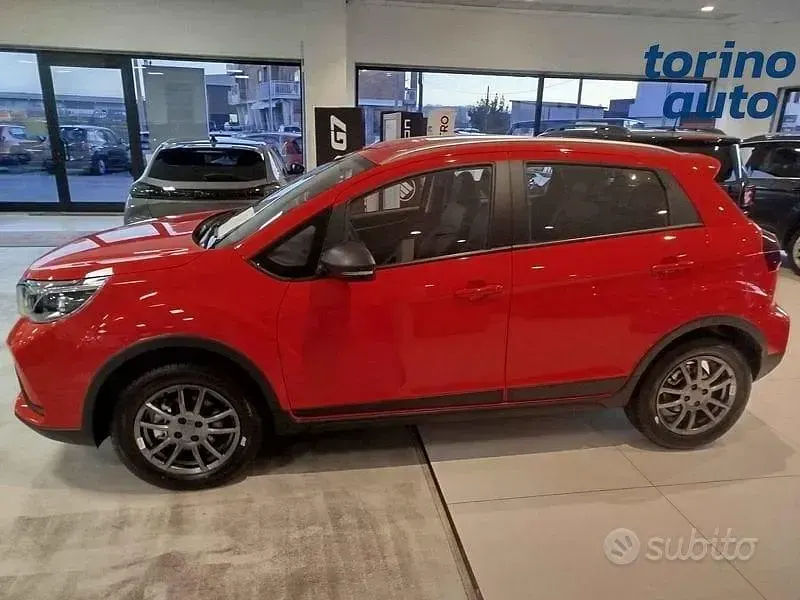 Nuova EMC QUATTRO 103 CV (75 kW) 2026 Rosso SUV