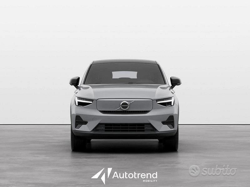 Nuova Volvo EC40 Core 175 kW (238 CV) 2025 Argento SUV
