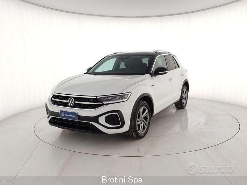 Usata VW T-Roc R-line 150 CV (110 kW) 2024 Bianco pastello SUV